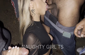Naughty Girl from Brazil mamando pollas en el parking